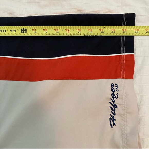 Tommy Hilfiger board swim shorts Classic Sz 32 - Picture 9 of 9